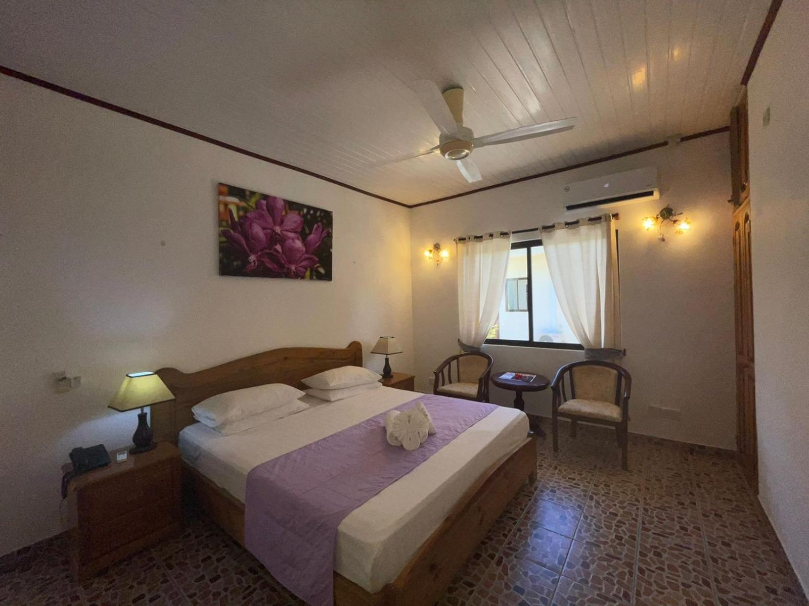 Orchid Self Catering Apartment La Digue Kültér fotó